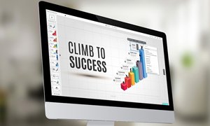 石家庄企业建站选模板还是定制？3个维度帮你做决策