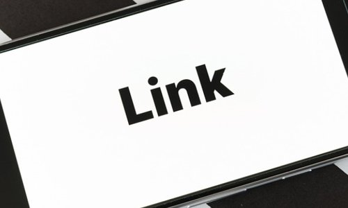 个人网站建设时代为何走向终结？三大关键因素解析