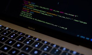 北京网站建设公司与工作室的核心区别解析