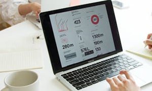 企业网站搭建：聚焦安全与网页类型选择的核心要点