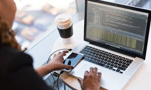 企业网站设计：打造适配业务发展的数字平台